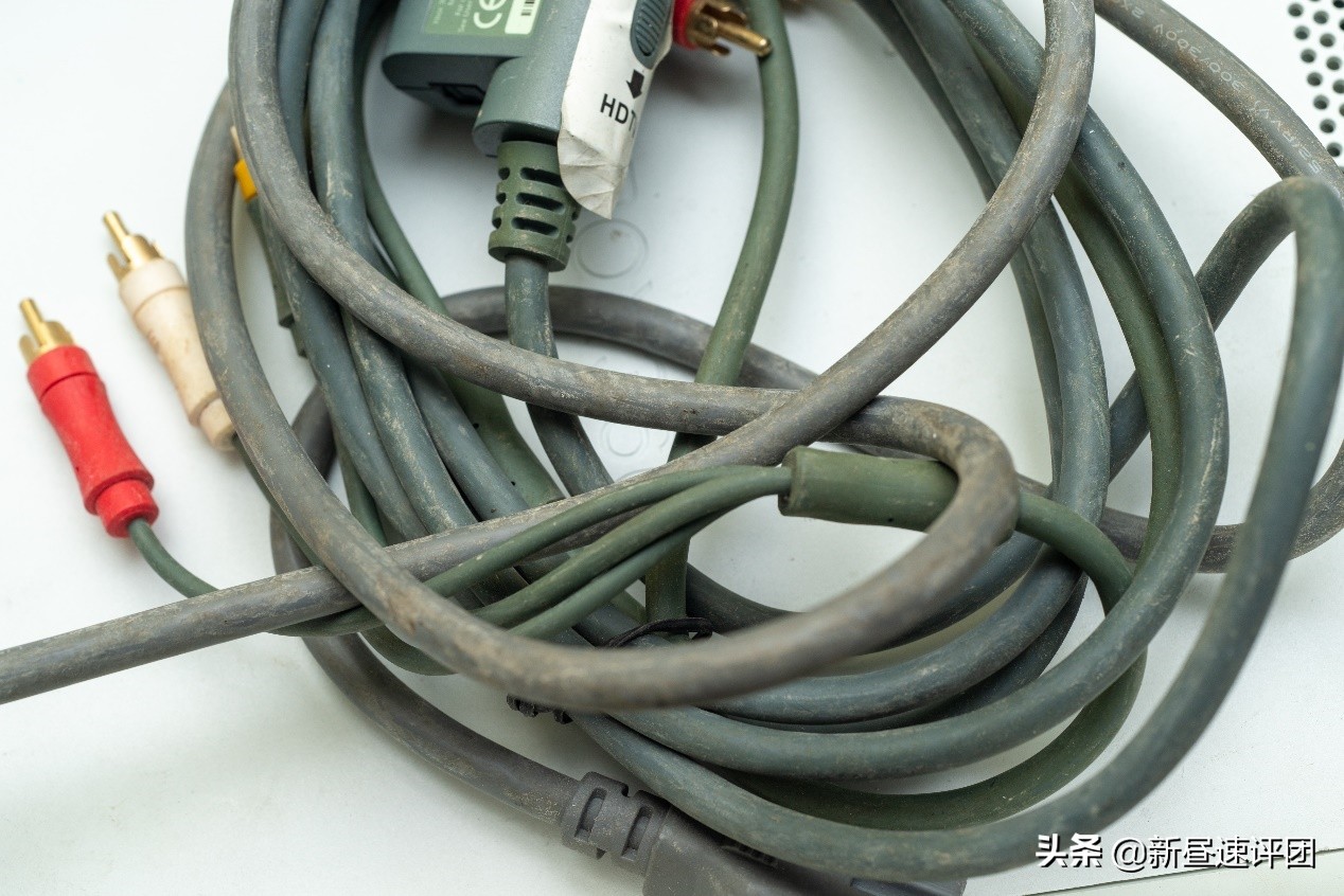 xbox360白色老版怎么拆,xbox360维修视频教程