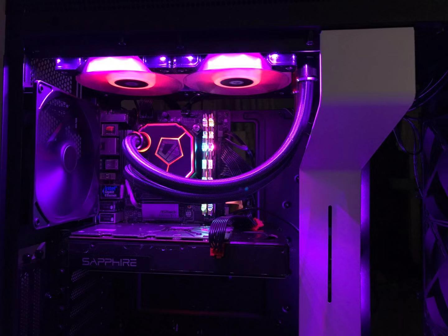 ​如何配置一台支持正版4KUHD光盘*放播**的电脑-NZXTH710i乱入