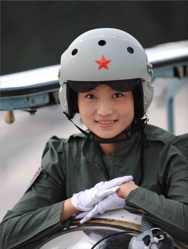 余旭墓碑,空军女英烈余旭视频