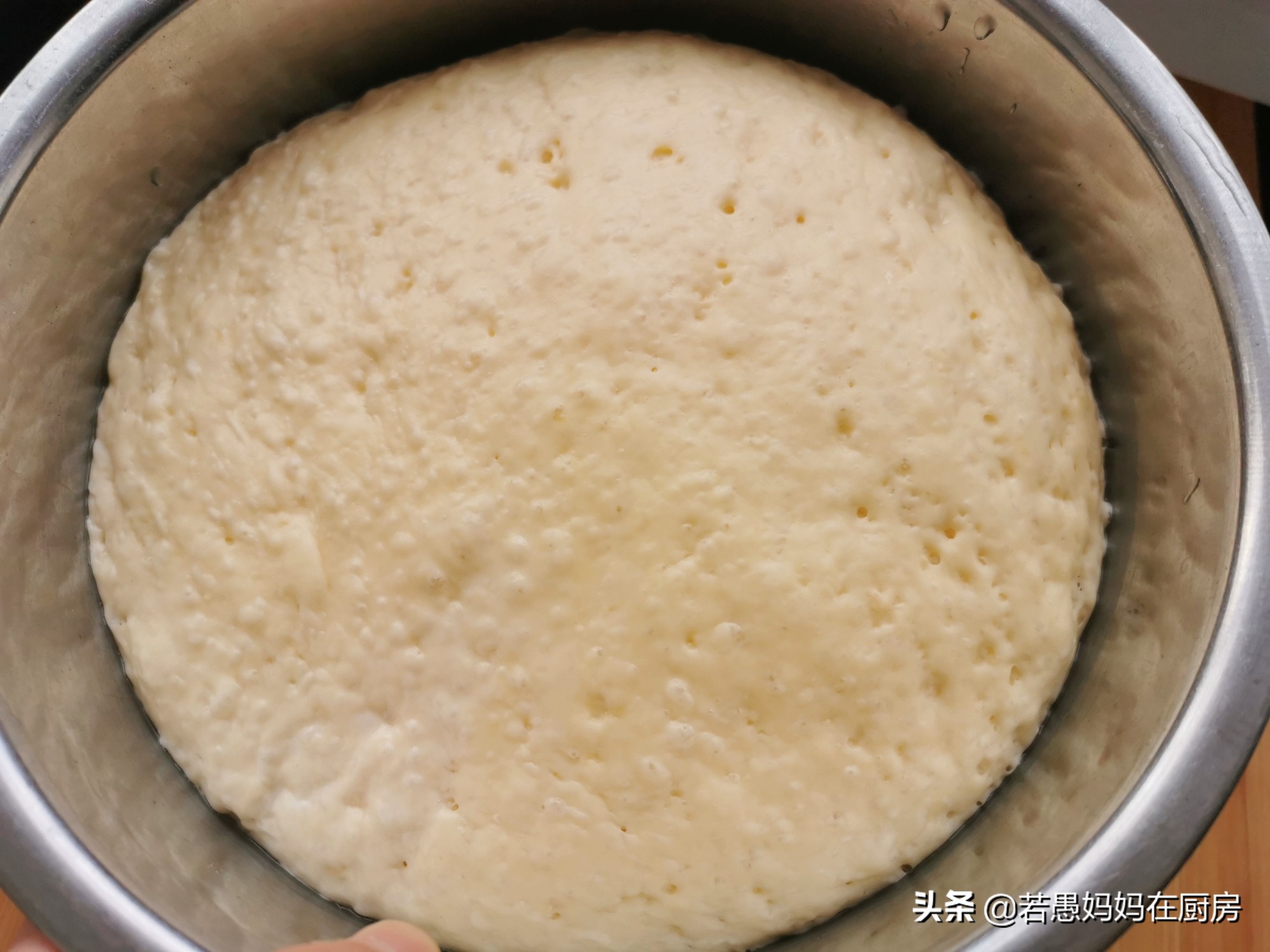 炸油条用酵母粉和苏打粉,油条用酵母粉和泡打粉哪个好