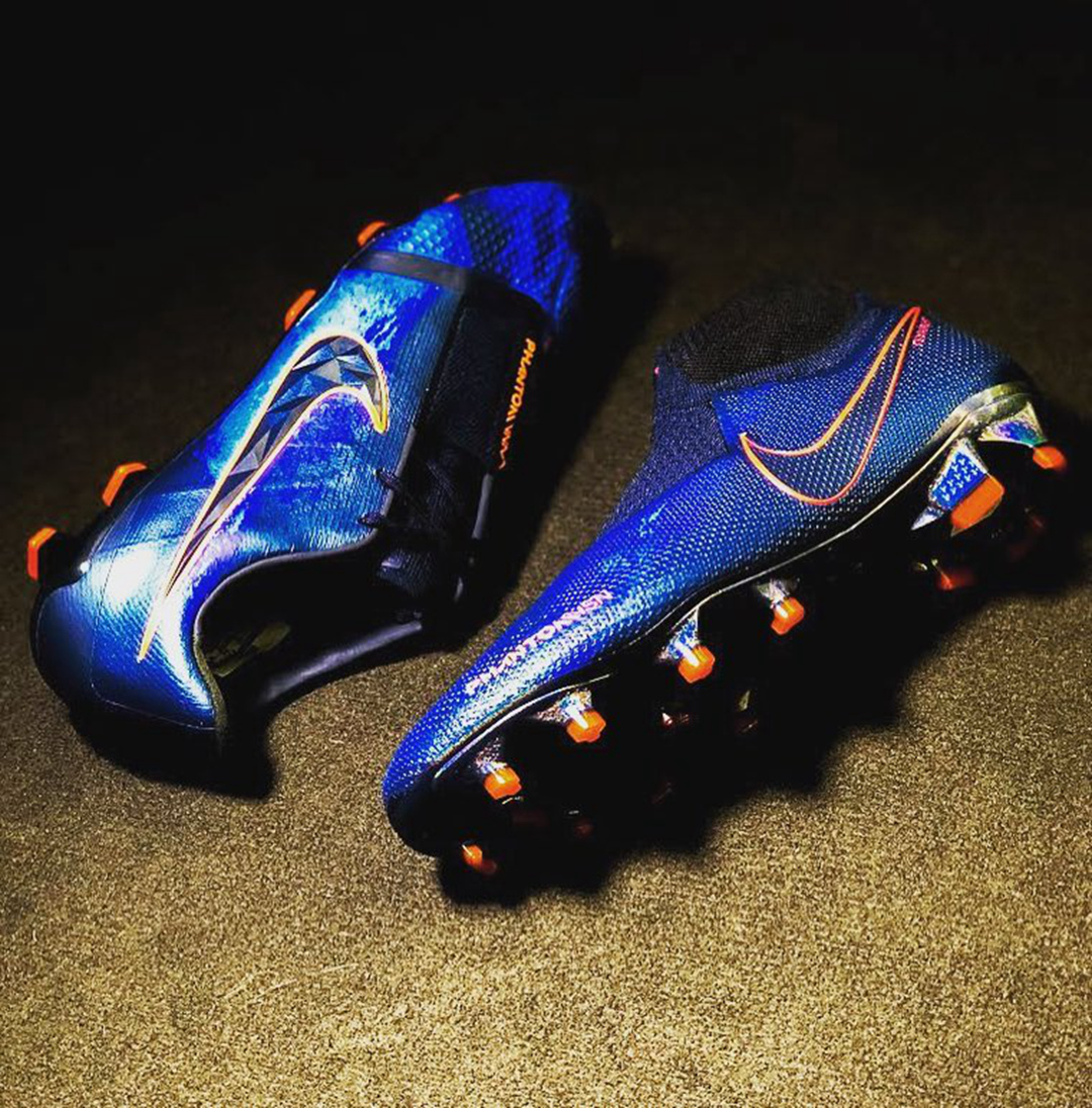 看足球鞋就怦然心动,安踏足球鞋enjoyz