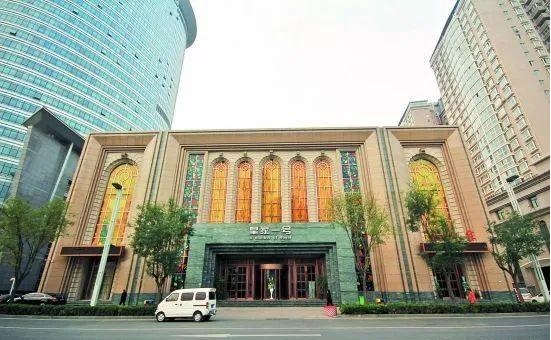 皇家一号老板远走海外,皇家一号郑州老板是谁