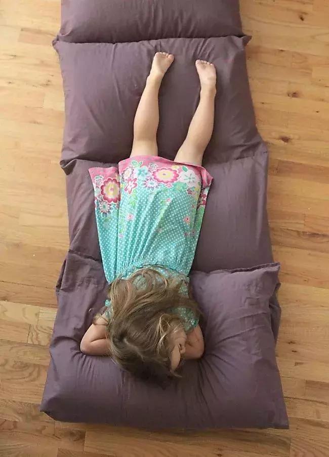 旧枕头不要扔掉不然会后悔的,旧枕头别扔