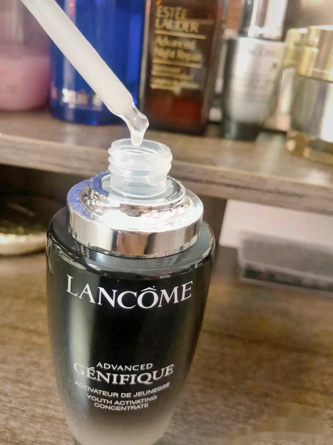 科颜氏淡斑精华液小白瓶精华,科颜氏美白提亮淡斑精华与小棕瓶