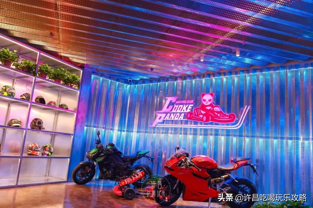 许昌科技广场下面竟然藏着一个卡丁车俱乐部,在朋友圈秒变酷盖