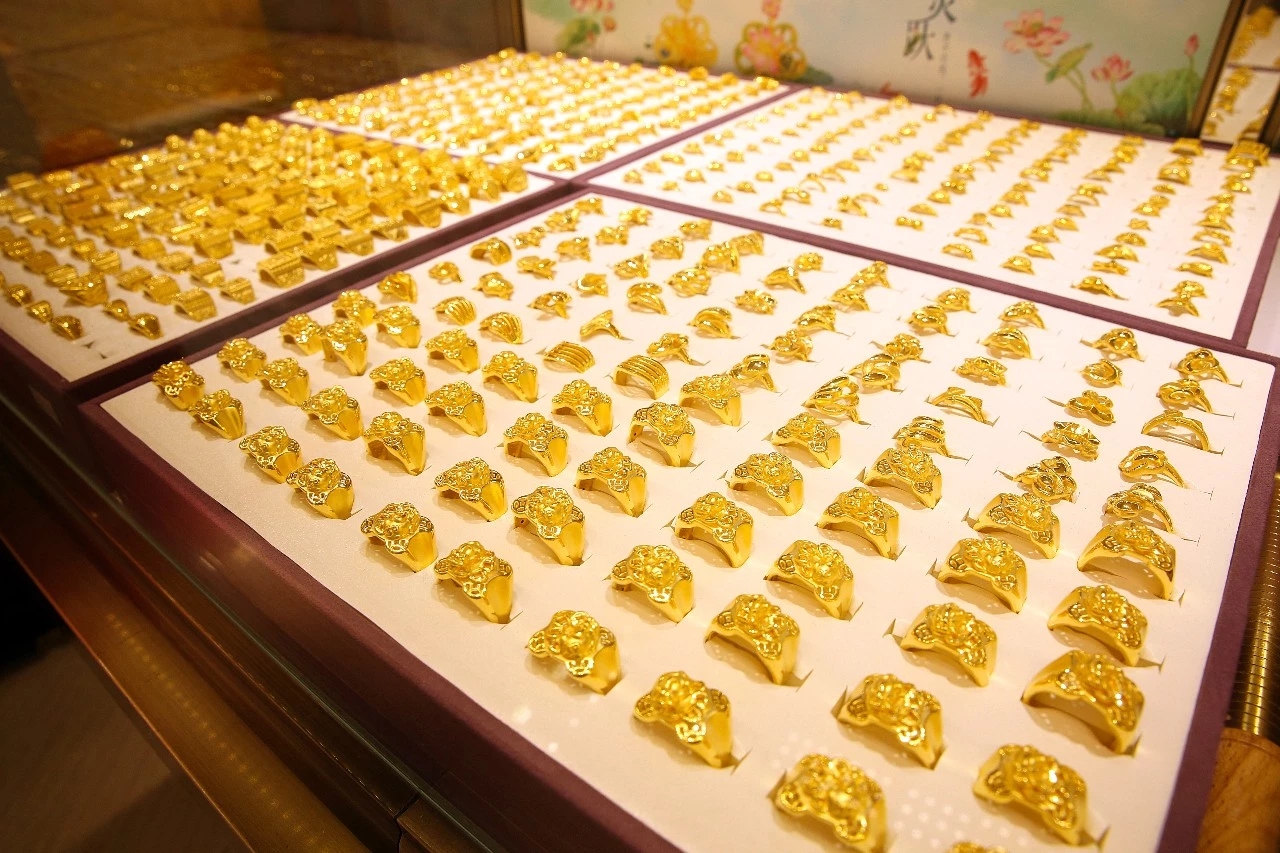 不是所有黄金首饰都是505一克，支持一下地方品牌，他们质量不差