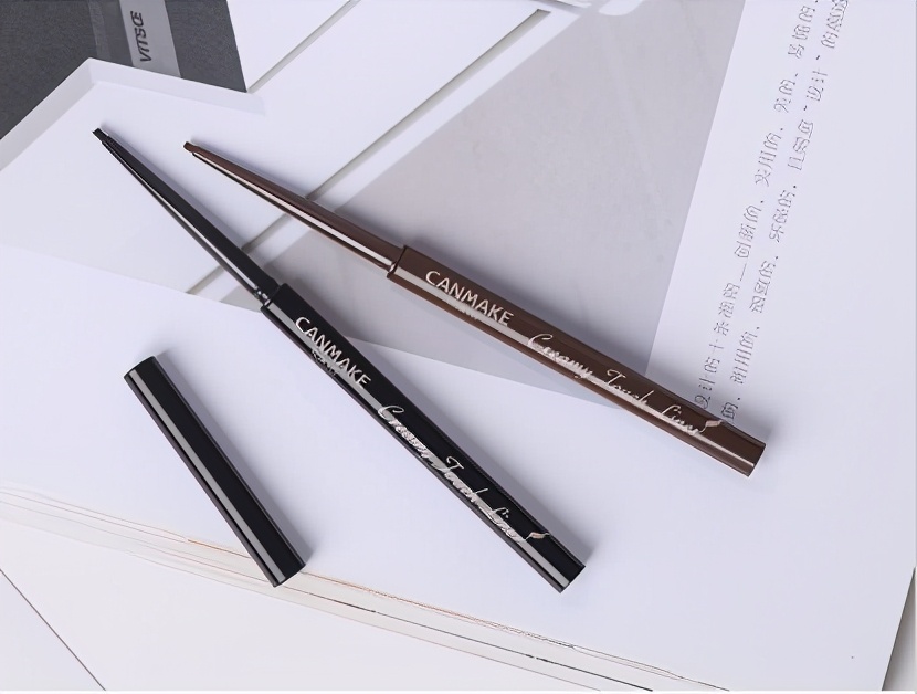 刘浩存妆容穿搭,程十安刘浩存眼妆教程