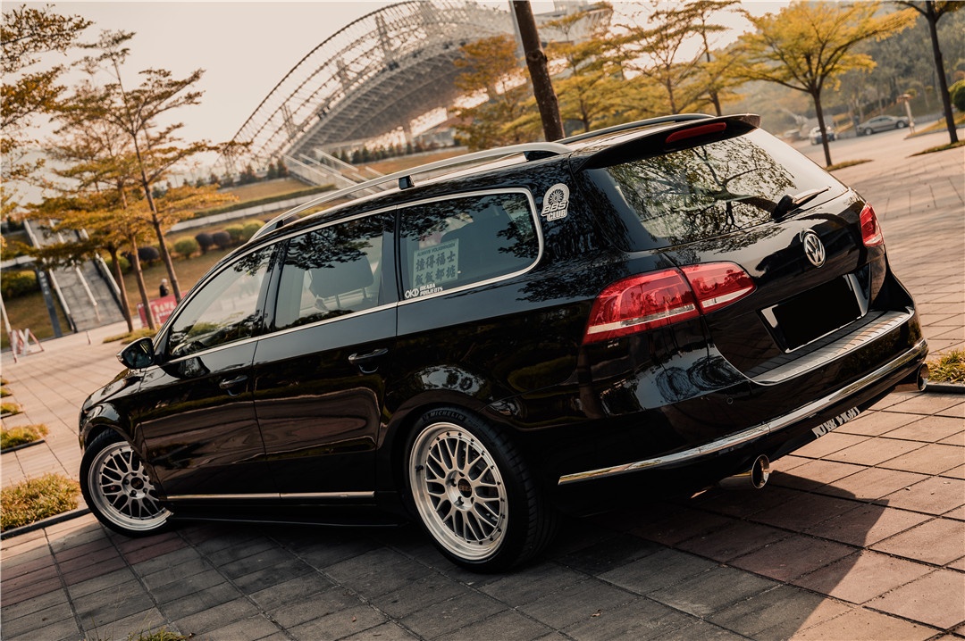 迈腾旅行外观改装,迈腾旅行车内饰改装