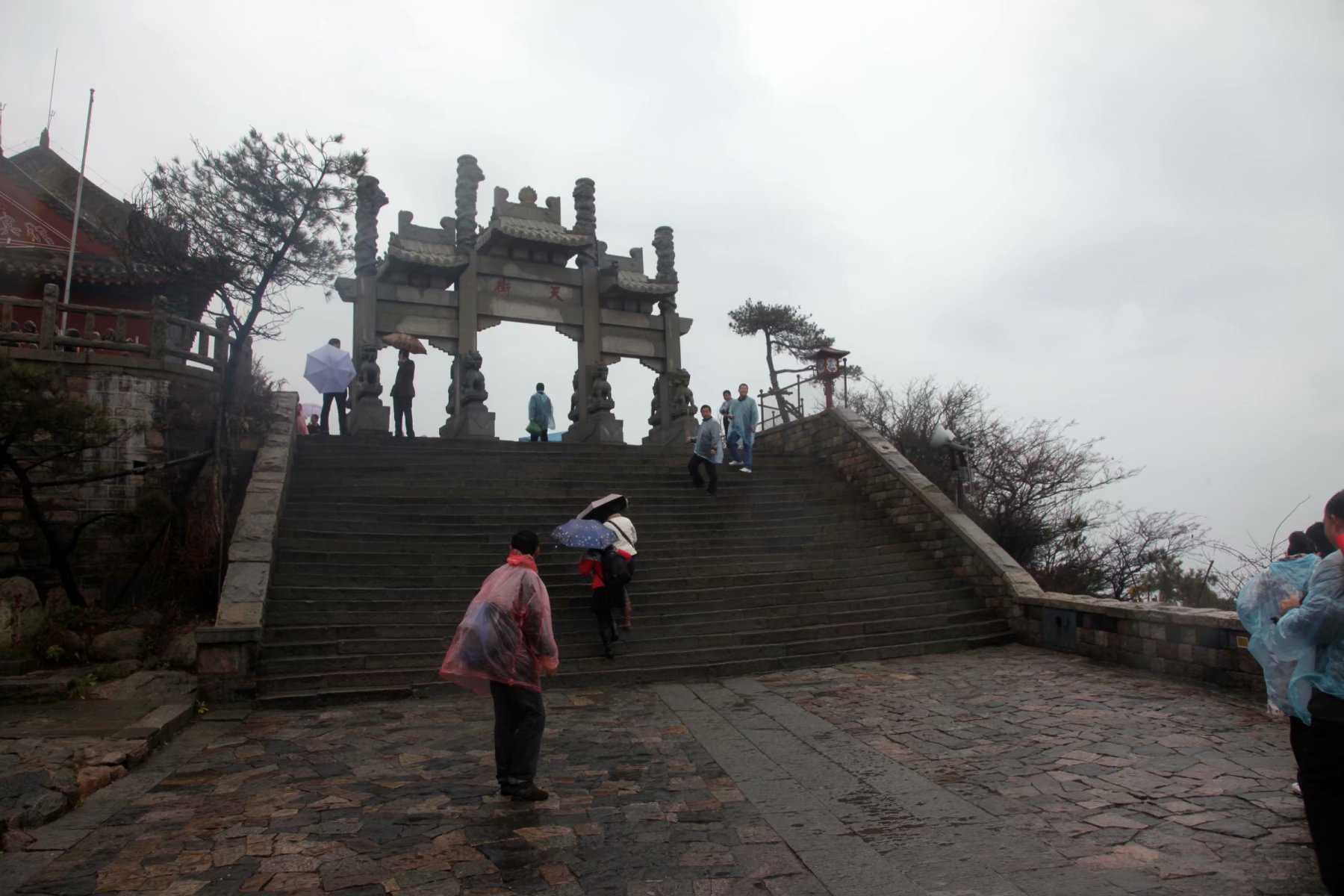 泰山景区在山东哪个市,泰山孔子庙在泰山的位置