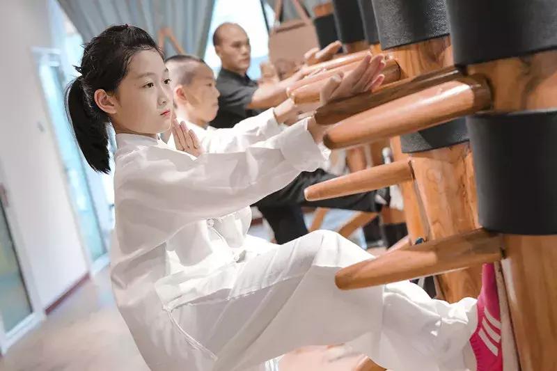 咏春拳对小朋友有什么好处,少年强则国强武术拳法