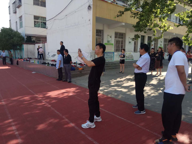 邓州市教育均衡发展验收,城区二小邓州市