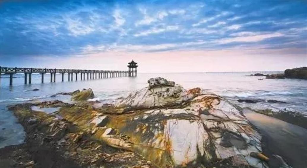 比邻越南的广西边境小城，这里的人不仅朴素还做了一手便宜好海鲜