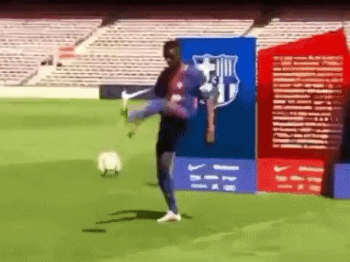 诺伊尔和内马尔点球大战,诺伊尔扑出内马尔单刀