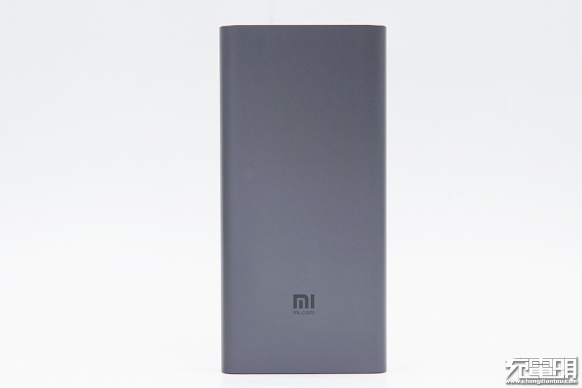 小米无线充电宝10w和30w如何选择,小米充电宝20000毫安50瓦拆箱