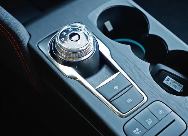 新款福克斯跑几万公里后评价,同行十万公里谈福克斯用车总结