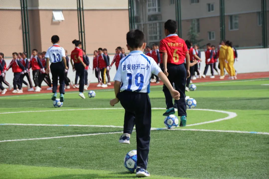 庆祝建党百年大型排舞展演西安,建党100周年校园啦啦操比赛