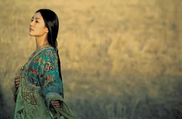 香港前世今生的真实故事,香港电影前世造的孽今世遭报应