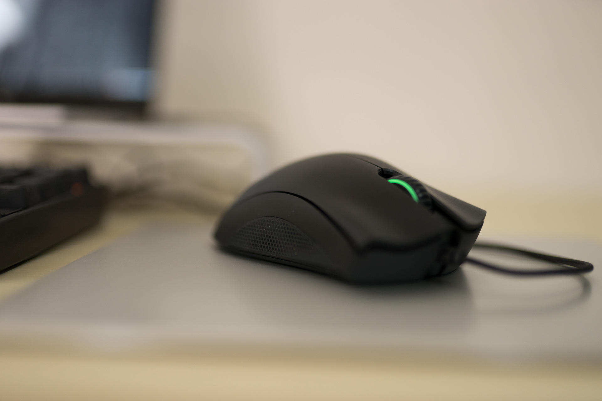 雷蛇炼狱蝰蛇鼠标用的什么微动,razer雷蛇鼠标炼狱蝰蛇标准版