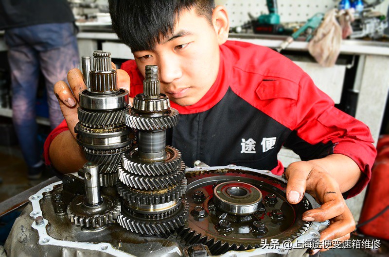 比亚迪f0挂挡不顺畅维修多少钱,比亚迪f0半自动变速箱挂不上挡