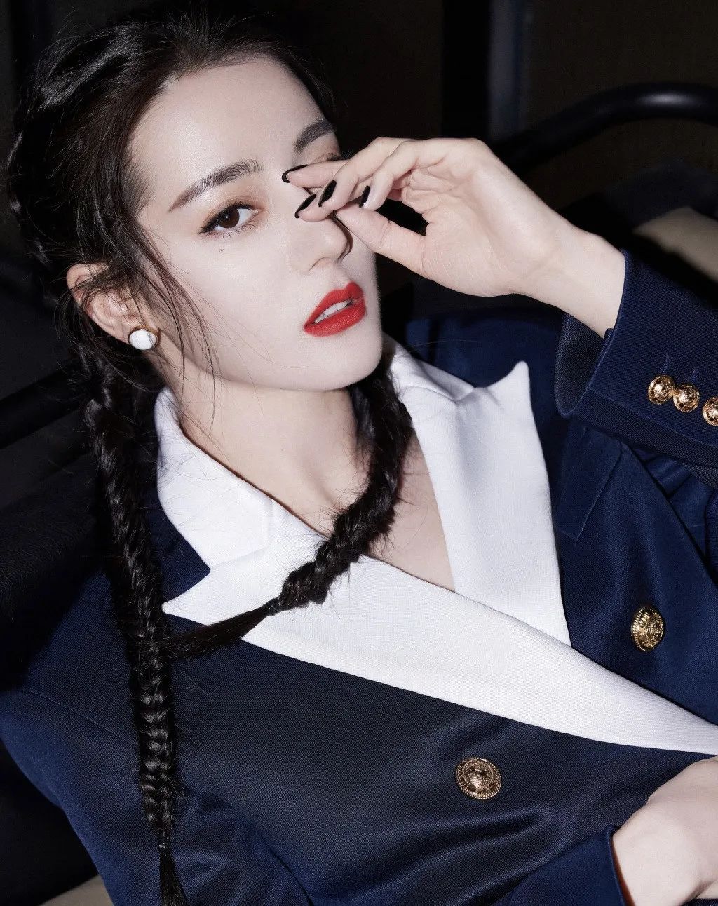 今年新出这4款发型洋气又显脸小,扎起来不秃头又不挡脸的发型