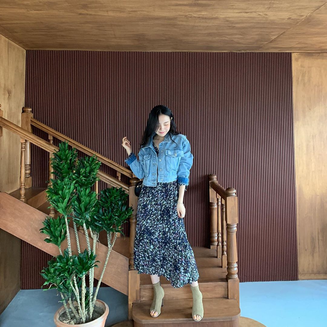 新款韩系碎花裙怎么搭配,欧韩裙搭配技巧