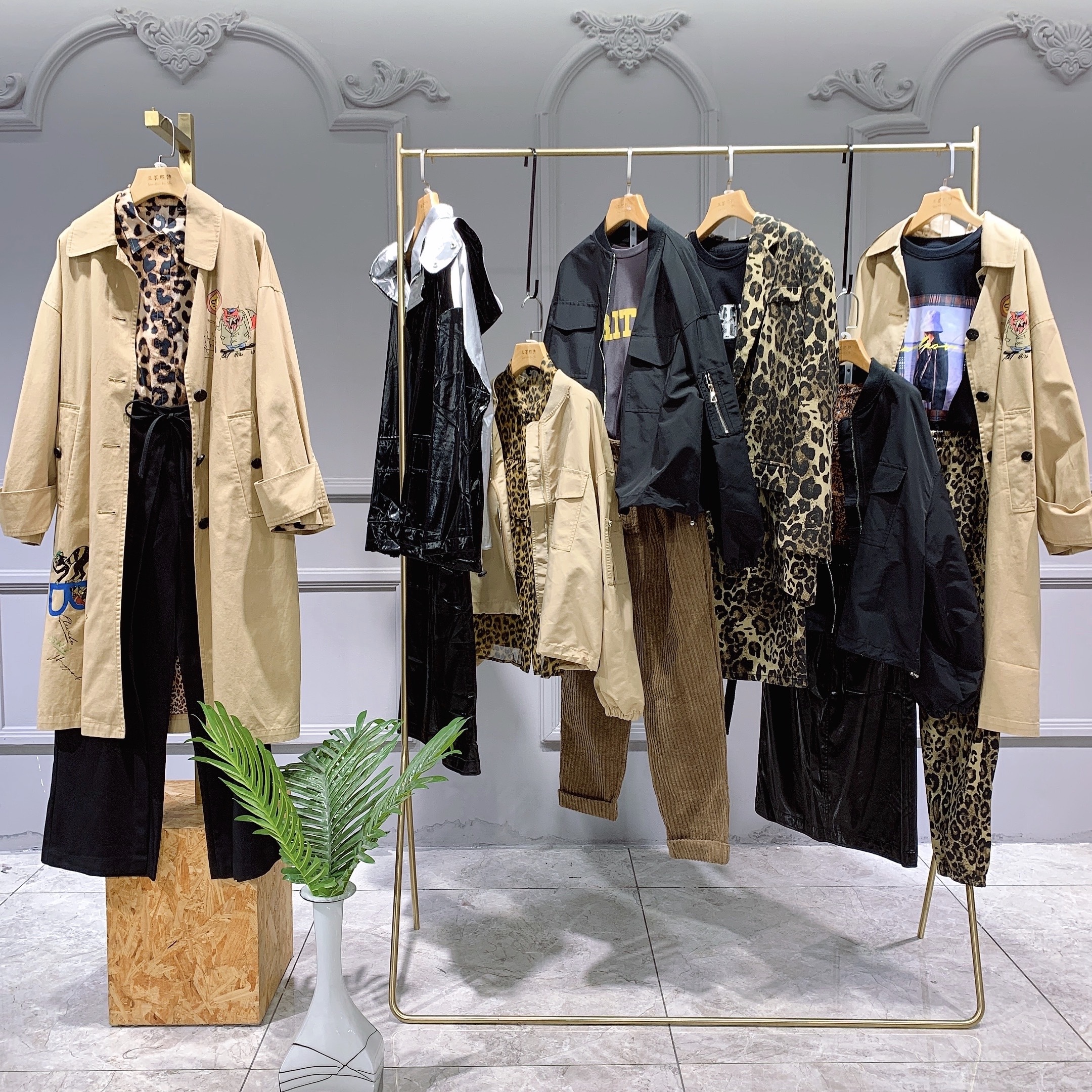 潮牌女装乌丫20秋冬摩安珂直播女装折扣一手货源批发