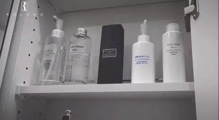 日本第一牛男视频,日本第一牛罗兰收入