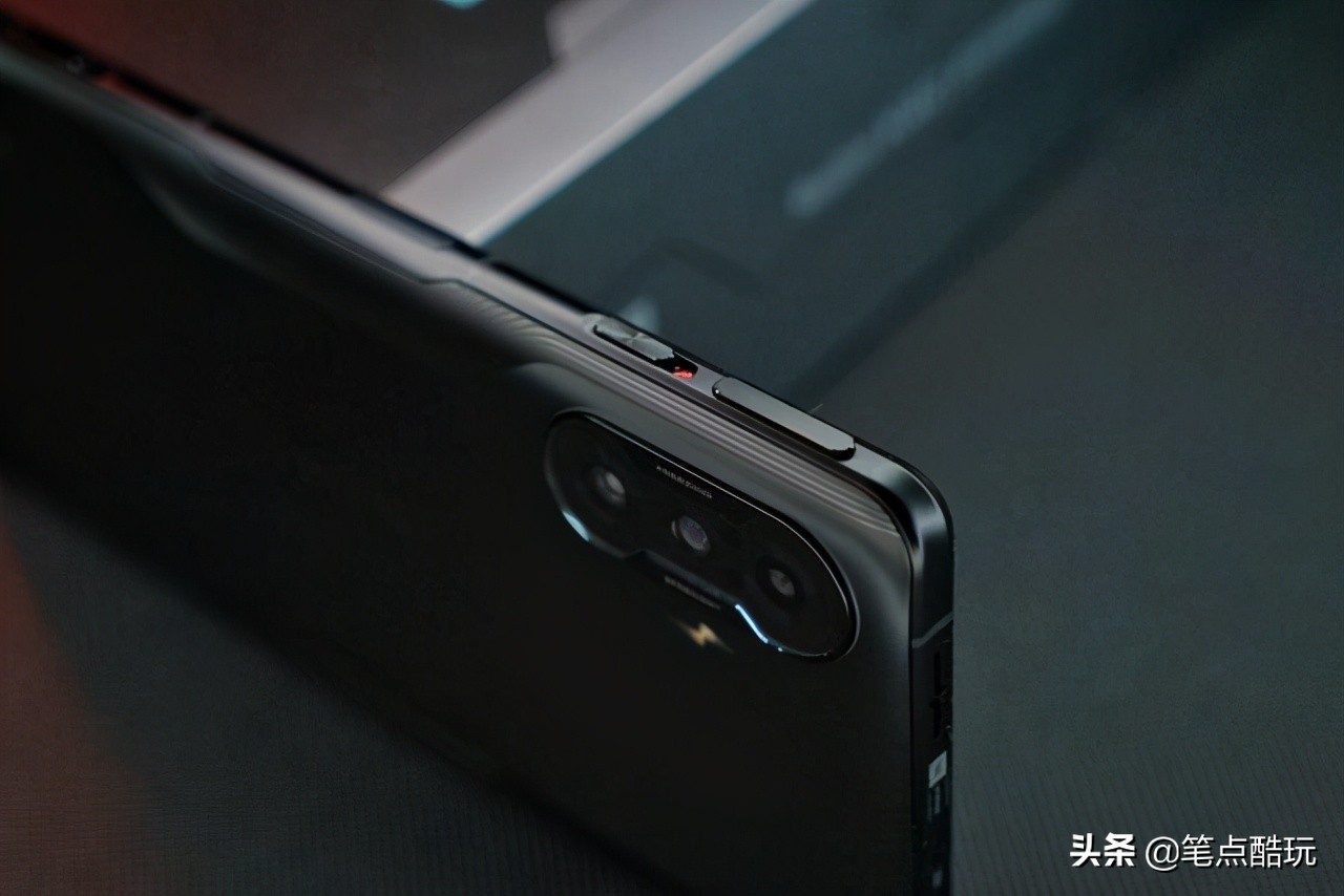 红米k20pro对比k40游戏增强版,红米k40游戏增强版12加256多少钱