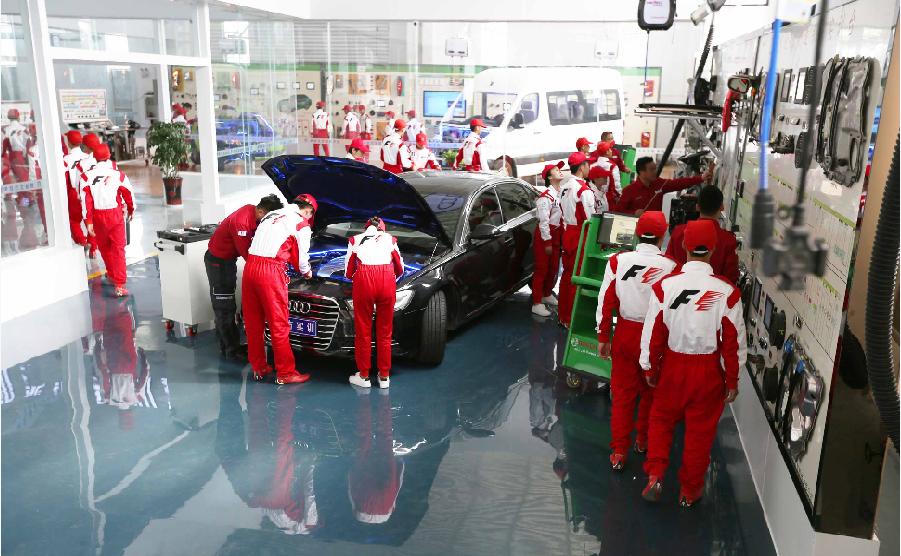 想学汽修技术去当学徒还是去职校,学汽修技术去汽修店当学徒