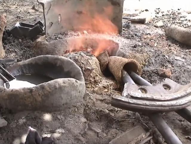 黑人跨入铁器时代的关键！揭秘两千年前的黑人冶铁术，包教不包会