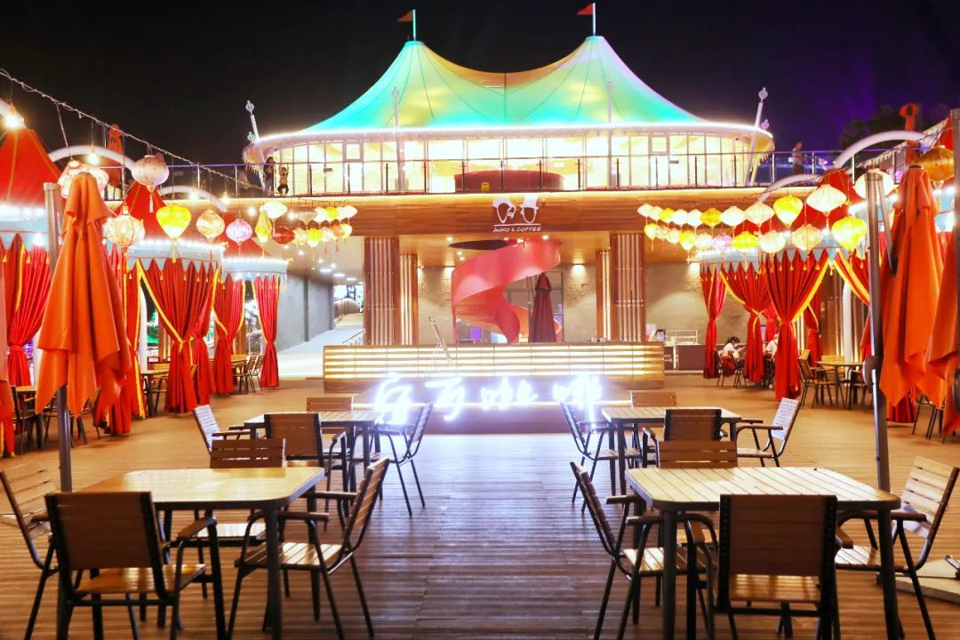 投资近2亿元！全世界规模最大的自贡灯会，一晚上逛到腿废