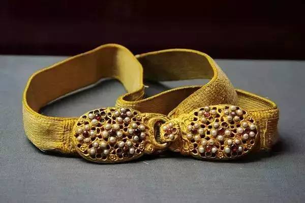 世界上现存最大最完整的木质宫殿,最豪华的宫殿是什么朝代