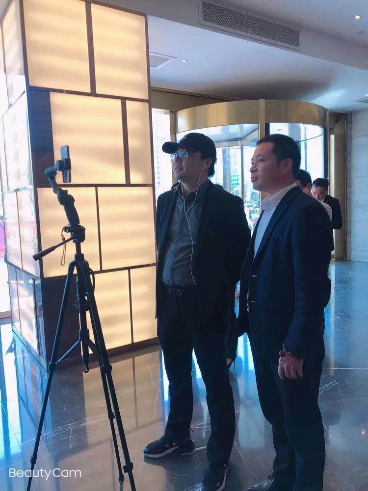 酒店业的创新之举—老徐直播:又见烟花三月,入梦桔子奥邦酒店