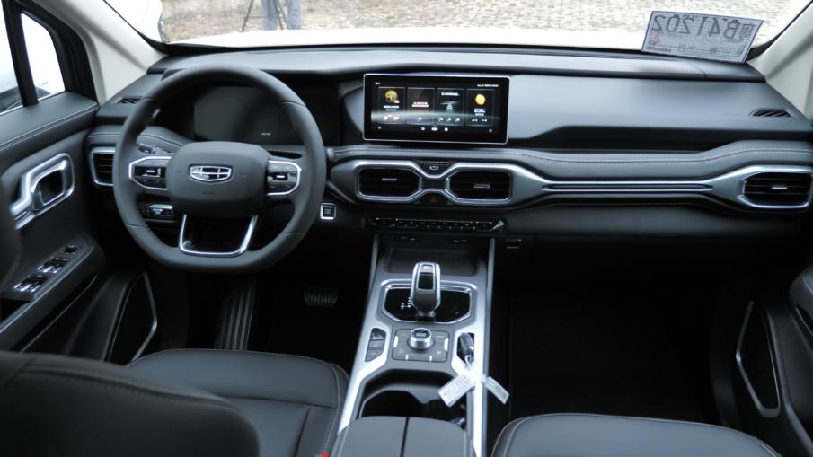 瑞虎8plus和唐dmi对比,10万元左右7座suv吉利豪越