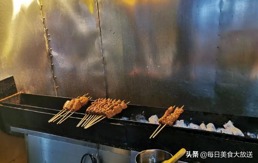 长沙牛肉串排行第几位了,长沙河西牛肉串人气排名第一