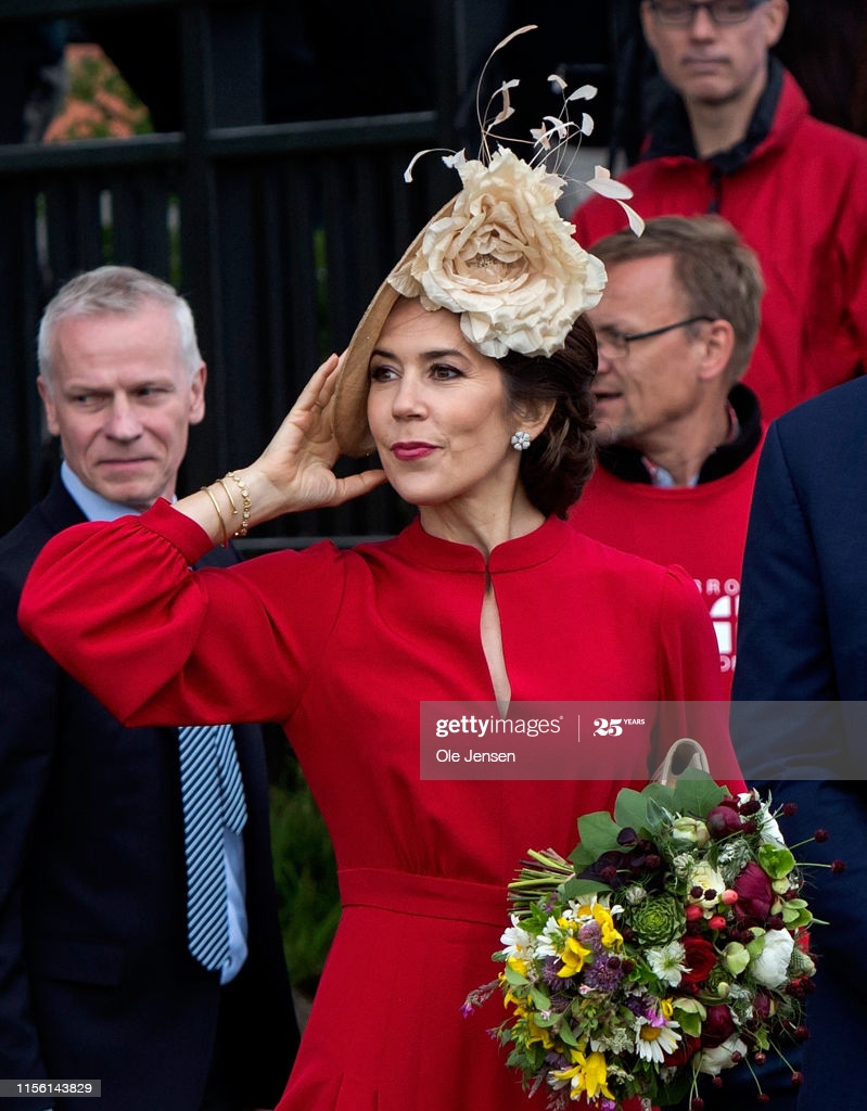 凯特王妃同款头饰,丹麦王储妃玛丽高跟鞋