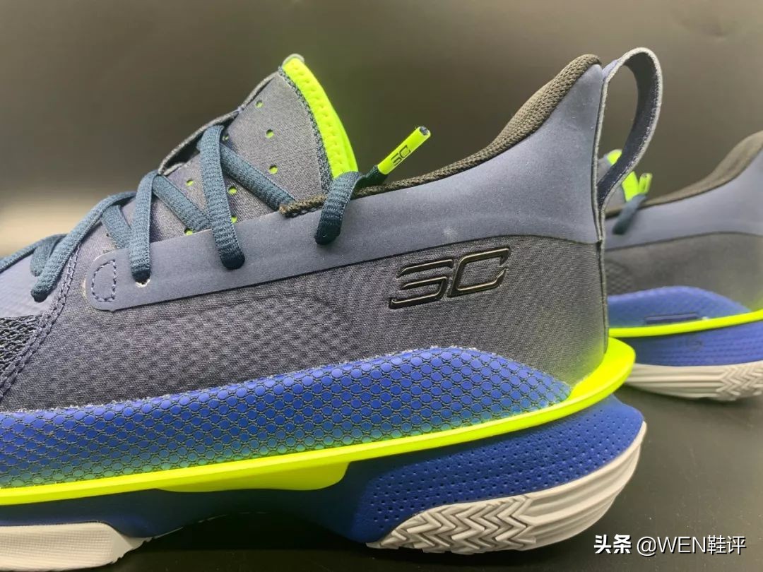 UA签约库里真用心，极为豪华的中底科技，致敬球迷的第七代战靴