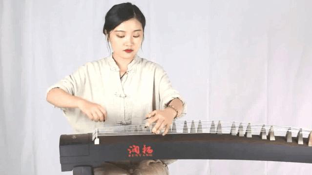 萨顶顶左手指月古筝,萨顶顶春江花月夜古筝曲谱