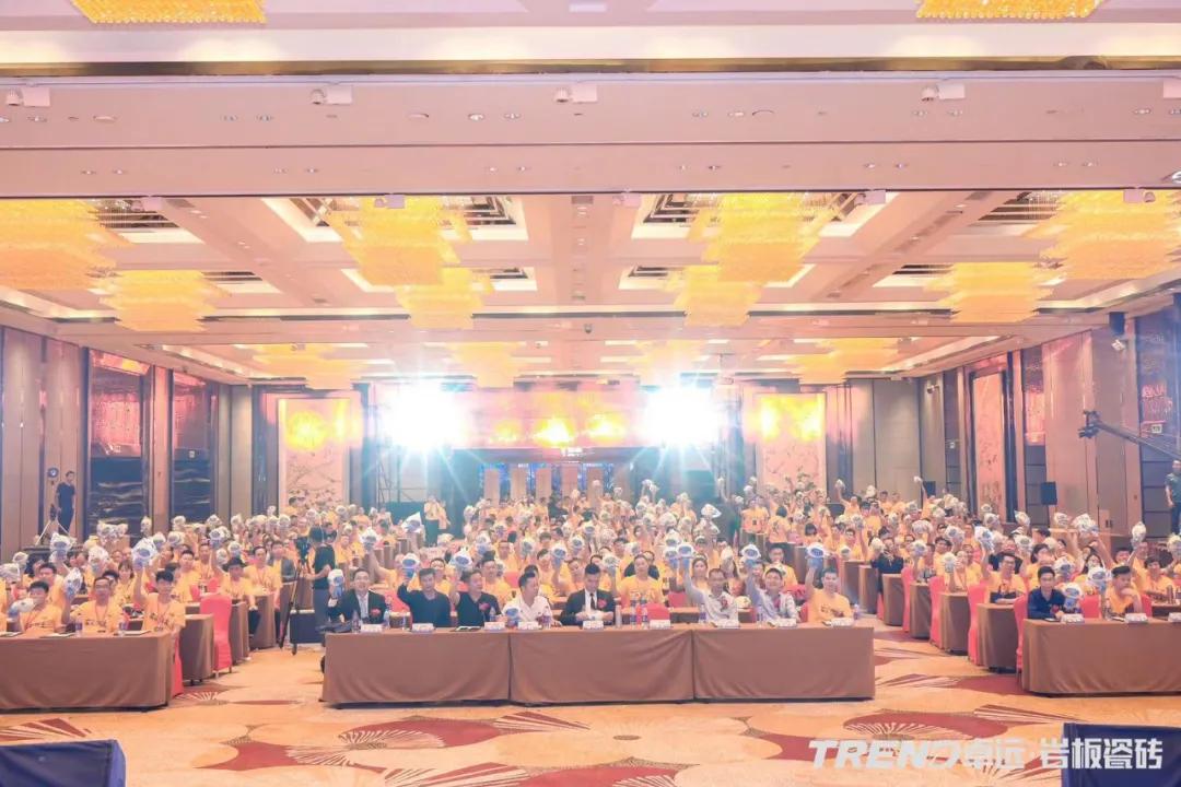 卓远岩板瓷砖价格,卓远瓷砖专卖店全国各地展厅