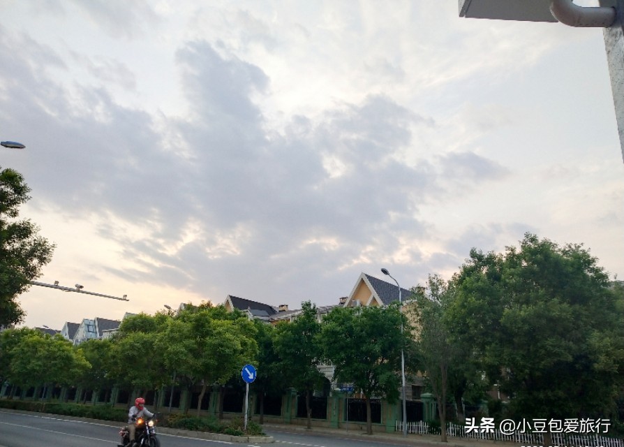 北京大学里的小别墅,北京大学城有多豪华
