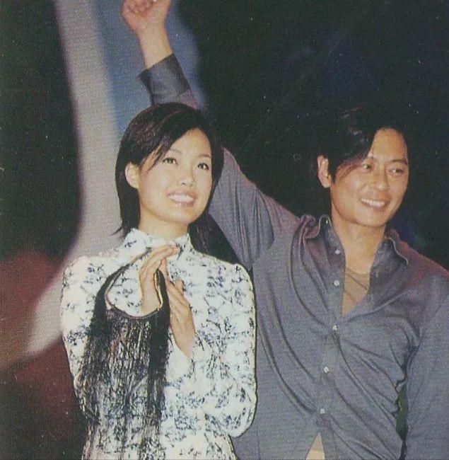 王杰被毒嗓子是真是假,王杰被毒哑之谜