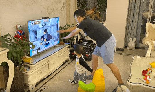 不用主机电视玩游戏,不用电视的体感游戏