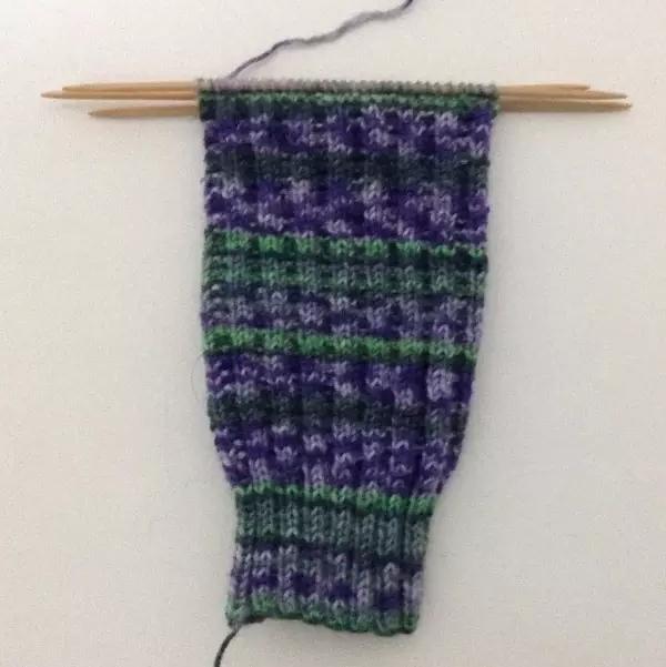 袜子的编织方法大全集,中老年地板袜子编织100种视频