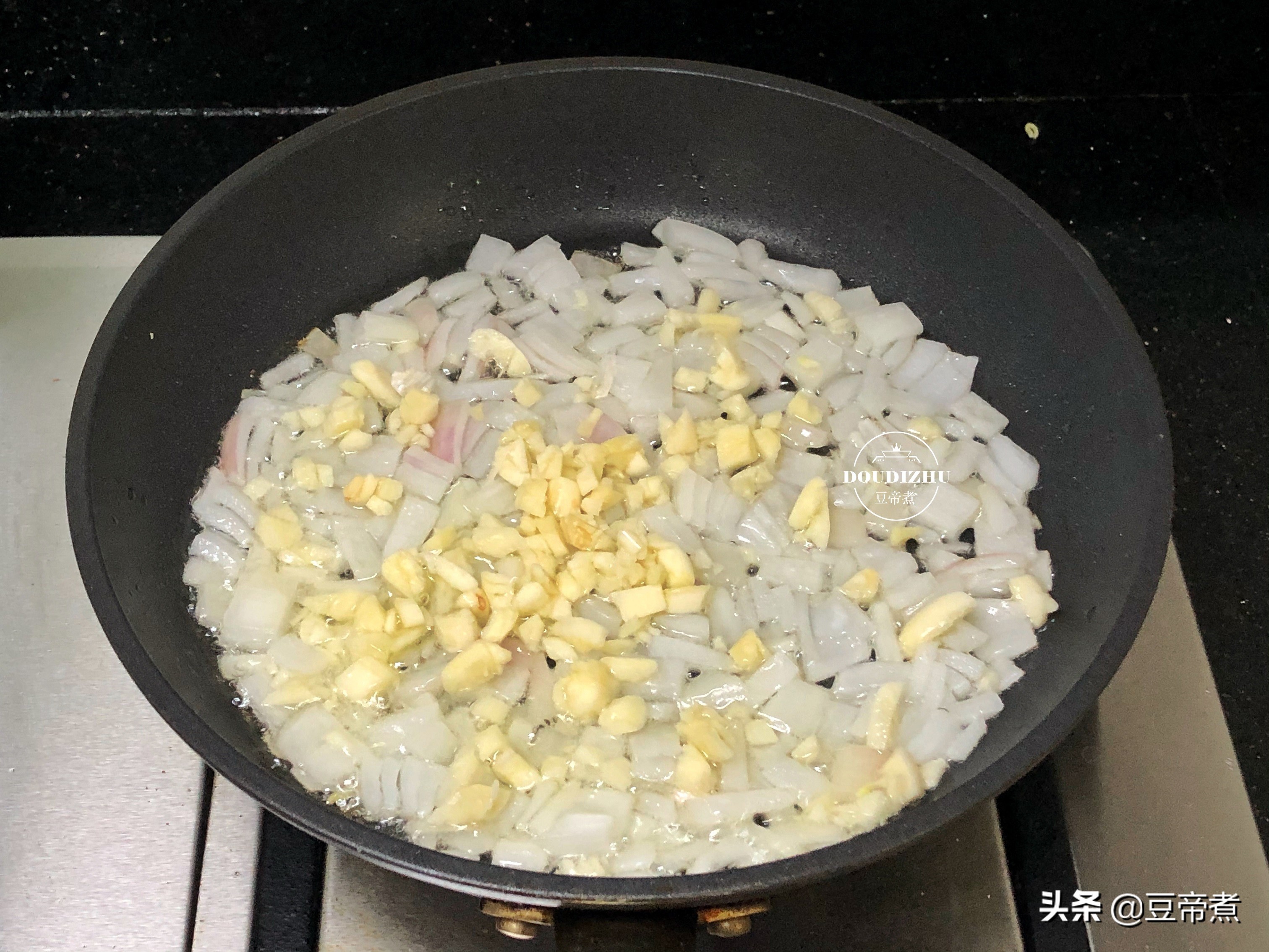 此面为什么叫意大利面？面团筋道很有口感，再搭配特制酱料太完美