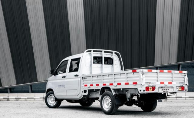 五菱荣光新卡下乡版2023款,五菱汽车下乡车型有没有荣光新卡