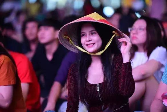 越南人很喜欢足球,越南有多喜欢足球