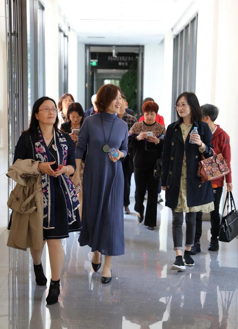 职场女士丝巾品牌,40-50岁女装品牌