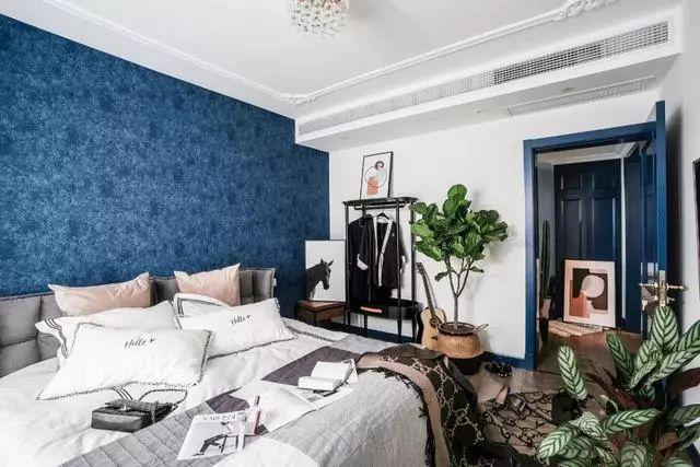 装修新房睡觉的衣服放哪里,卧室装修放衣服的地方在哪