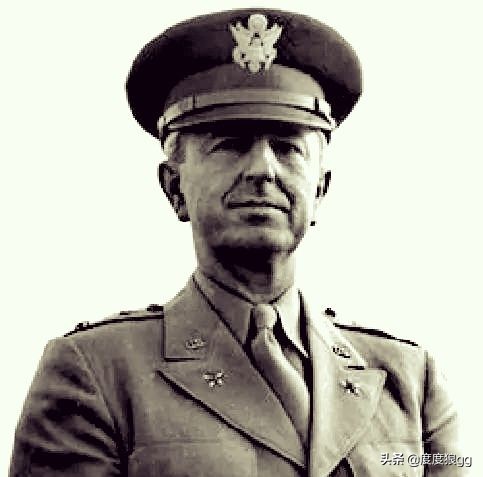 参谋长藐视总司令，老蒋为何两次撤换不动？史迪威：我有八个职务