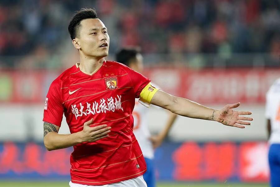 国家队百场五球郜林,国足近10年最好的门将